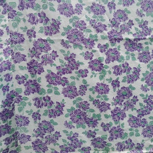 Vintage Feed Flour Sack Fabric Purple Floral Flowers 36 x 45 Open image 10