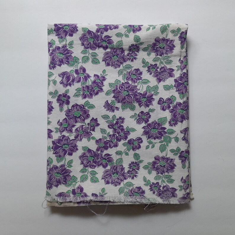 Vintage Feed Flour Sack Fabric Purple Floral Flowers 36 x 45 Open image 4