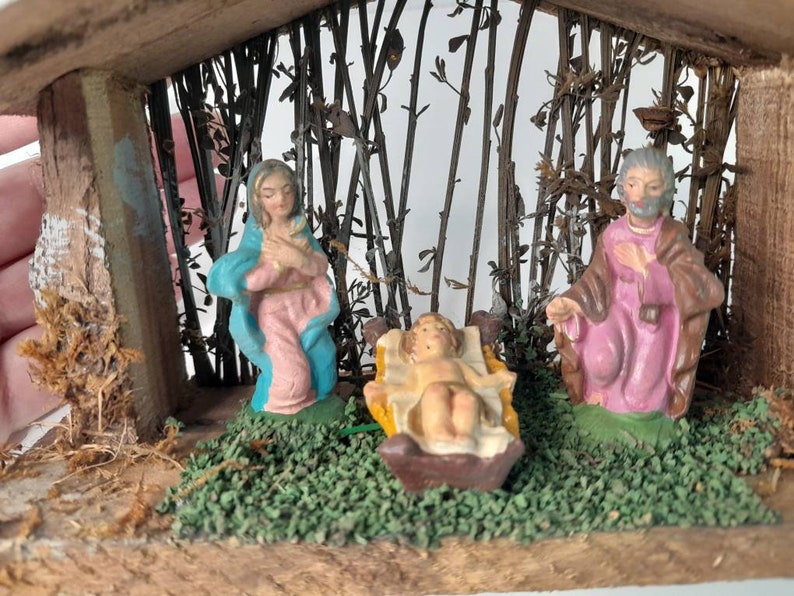 Village Nativity Tabletop Wooden Stable Ceche Fo Chistmas