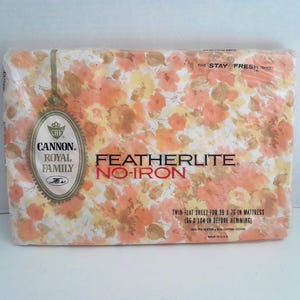 Vintage Old Stock Cannon Royal Family Twin Flat Sheet &quot;Versailles&quot; Peach Yellow Floral