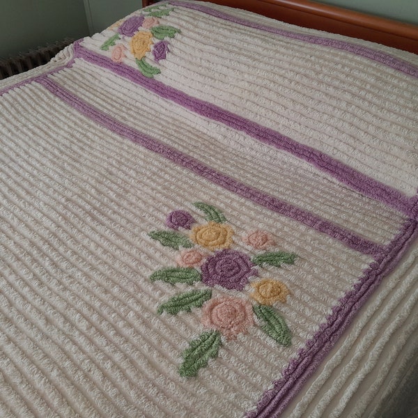 Vintage Heavy Chenille Bedspread Full 88 x 96 Off-White Lilac Floral