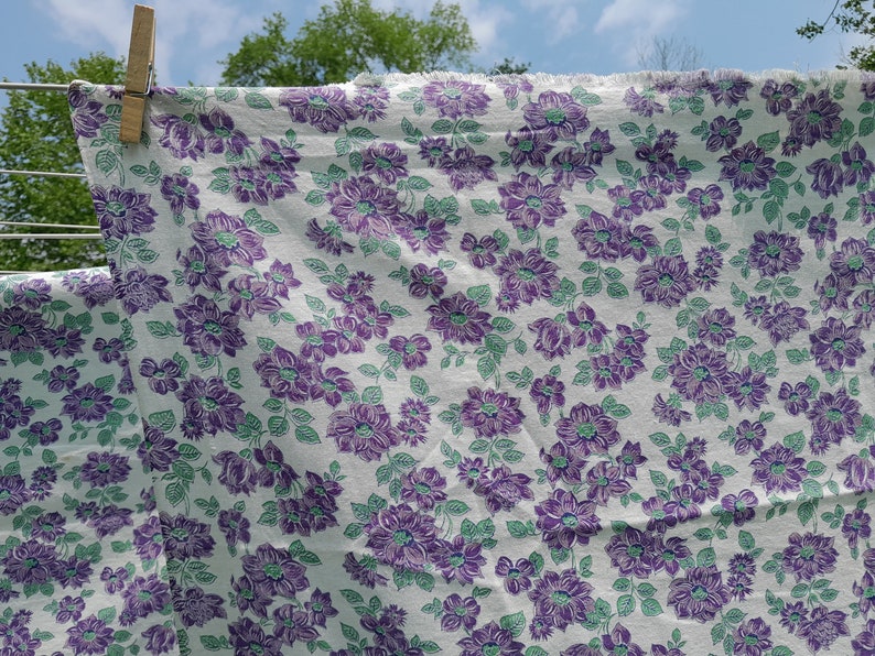 Vintage Feed Flour Sack Fabric Purple Floral Flowers 36 x 45 Open image 8