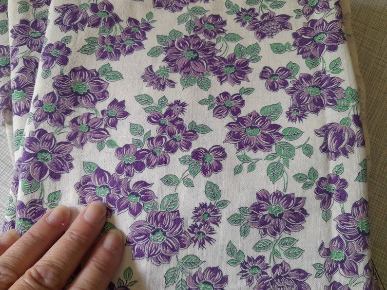 Vintage Feed Flour Sack Fabric Purple Floral Flowers 36 x 45 Open image 2