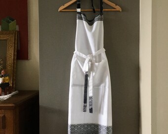 White Damask Bib Apron, Adjustable D-Ring, Pocket, Polyester, Made in England