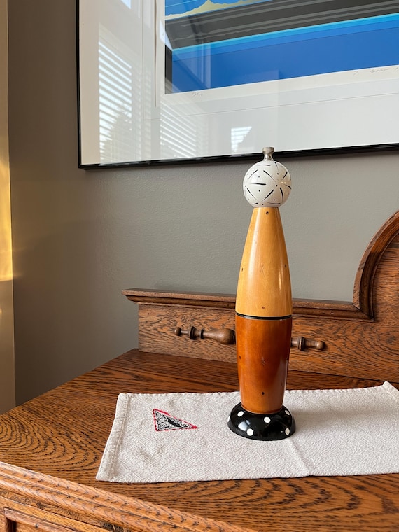 Vintage Pepper or Salt Mill, Robert Wilhelm, William Bounds, 13" Tall, Vintage 1990, Adjustable, Made in USA