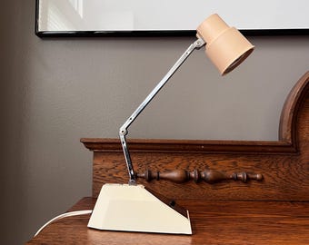 Lámpara de escritorio retro, MCM, años 60, articulada, modelo CL2020, 31,7 cm de alto, fabricada en Hong Kong