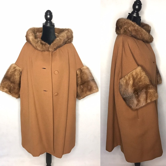 1950s coat/ Vintage 1950s Fleminton Furs swing coa