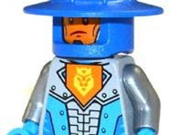 Lego MINIFIGURE NEXO KNIGHTS Royal Soldier / King's Guard - Blue Helmet with Broad Brim
