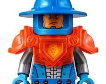 Lego MINIFIGURE NEXO KNIGHTS Royal Soldier / King's Guard - Blue Helmet with Broad Brim, Trans-Neon Orange Armor