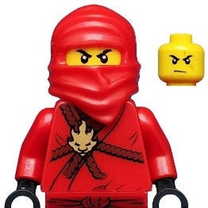 Lego MINIFIGURE Ninjago Classic Kai z wydania Golden Weapon