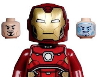Lego Minifigur Super Hero Iron Man mit einem silbernen Sechseck auf der Brust