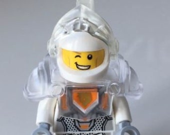 Lego MINIFIGURE NEXO KNIGHTS Lance Richmond - Trans-Clear Visor and Armor (Ultimate Lance)