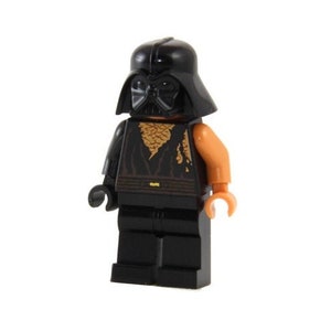Lego Star Wars MINIFIGURE Anakin Skywalker, Battle Damaged with Darth Vader Helmet
