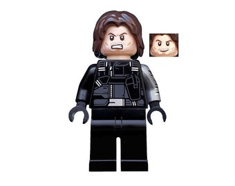 Lego MINIFIGURE Winter Soldier - Black Hands and Holster
