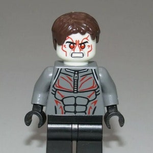Lego MINIFIGURE Super Villain Merc Soldier Extremis Extremist Soldier of fortune