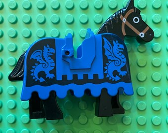 装甲スケルトンライダーを乗せたスケルトンMC馬 - MC、本物のレゴ