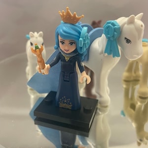Lego MINIFIGURE Friends Princess, Fairy with Horse and foals