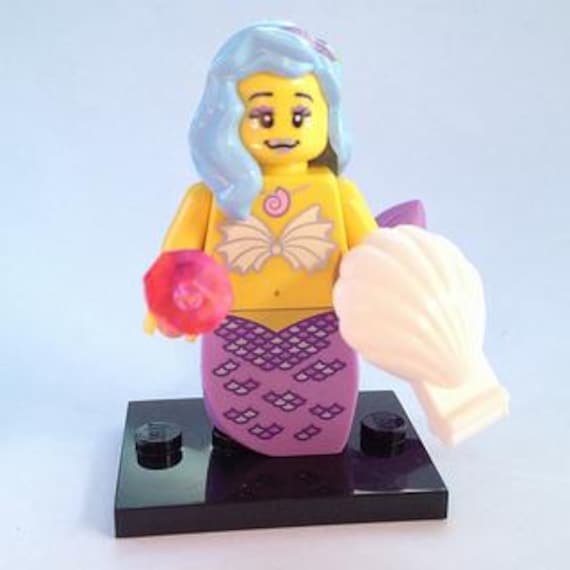 Lego MINIFIGURE  Marsha Queen of the Mermaids, The LEGO Movie (Complete Set with Stand and Accessories)