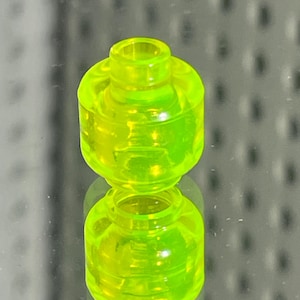 Lego Trans - Neon Green Minifigure, Head (Plain)