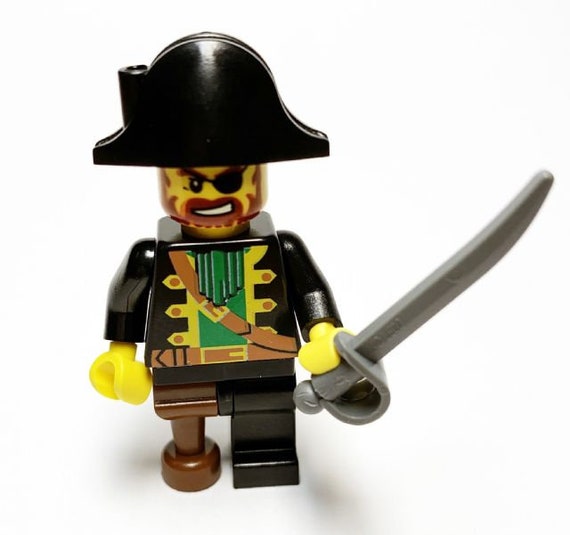 Lego pirate captain hot sale