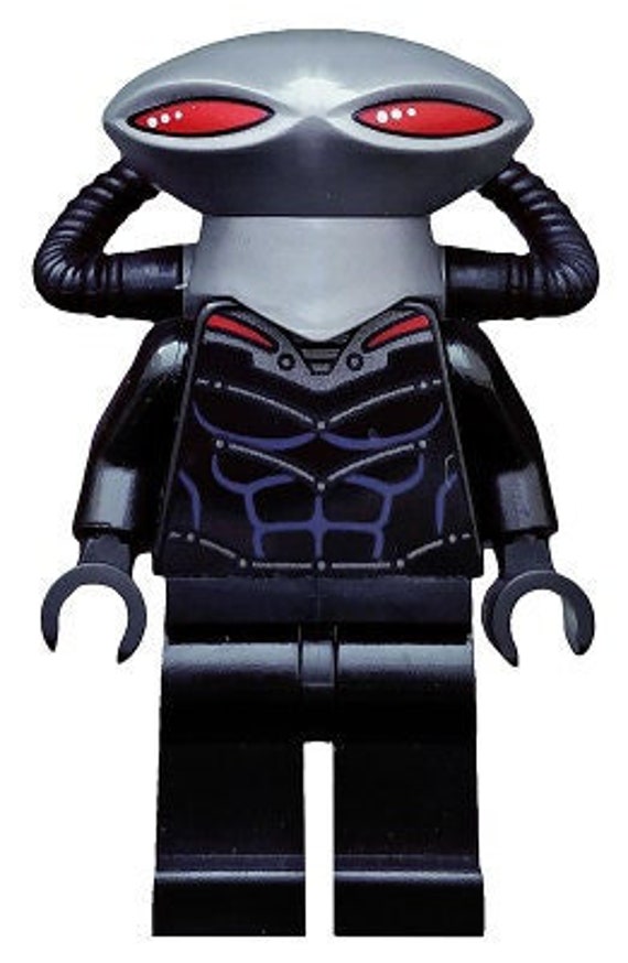 Lego MINIFIGURE halloween Manta negra mutante, casco plateado plano