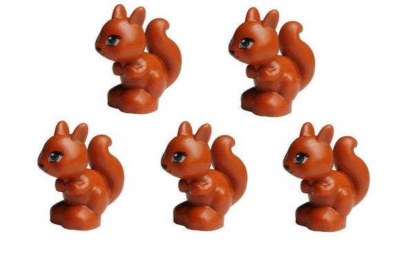 Lego MINIFIGURE Animal small Squirrel Friends Elves with Black Green and White Eyes and Black Eyelashes Nose and Mouth Pattern