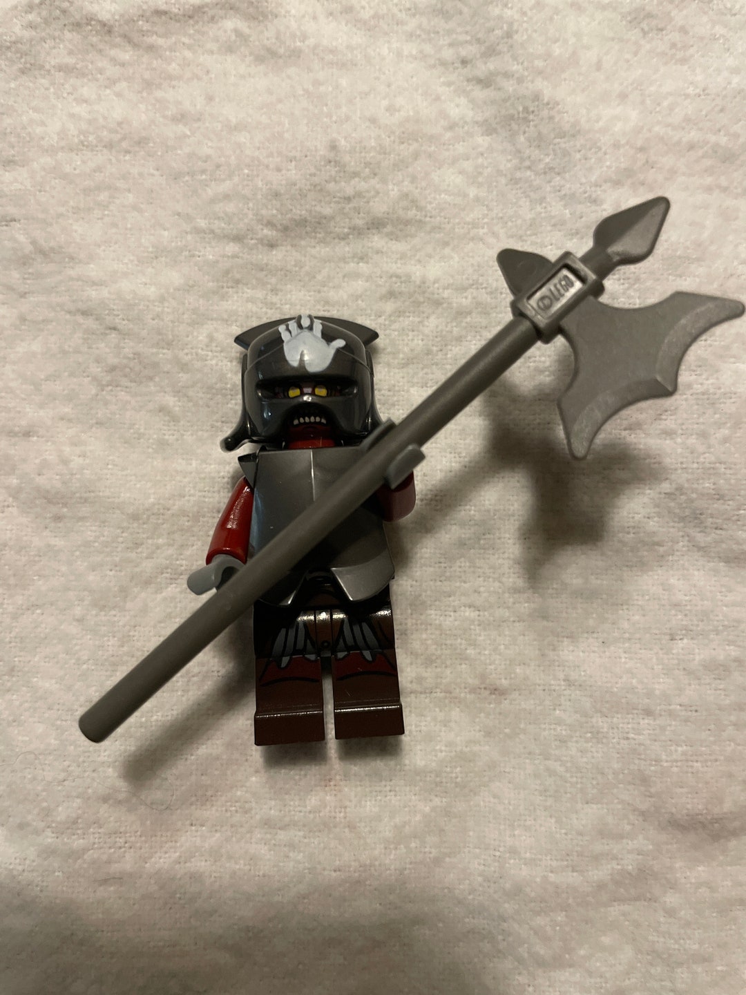 Lego MINIFIGURE Hobbit Lord of the Rings - Uruk-hai - Handprint Helmet ...