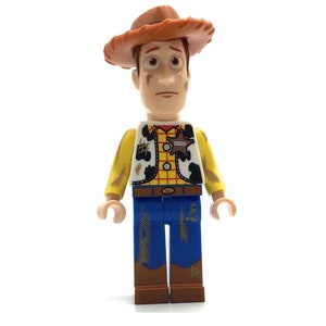 Lego MINIFIGURE WOODY Toy Story Disney Figure Dirty Look