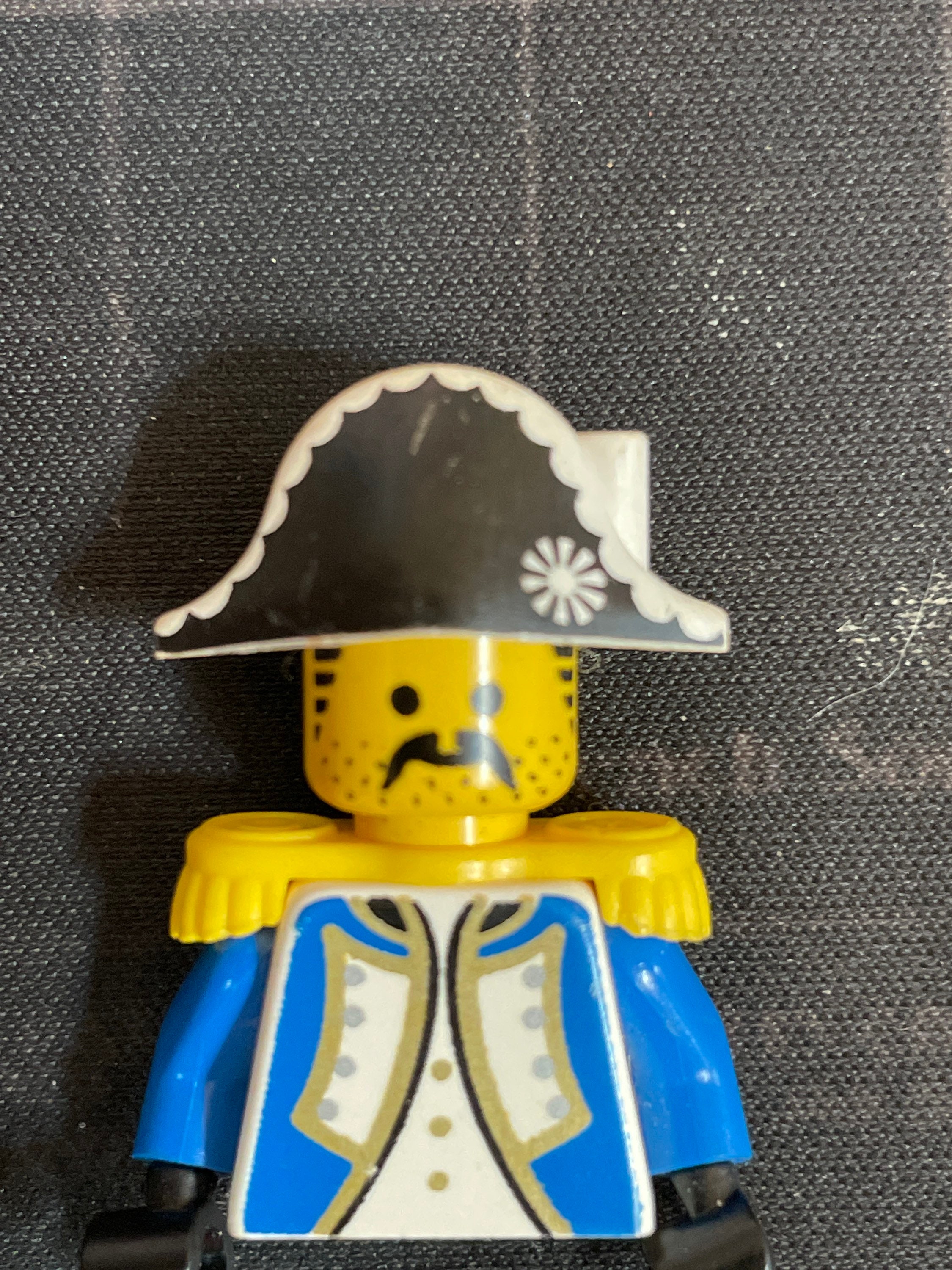 Lego MINIFIGURE Imperial Soldier Governor /w Minor Wear See All Pictures -   Hong Kong
