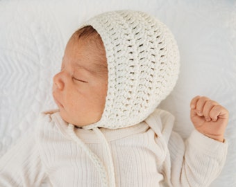 Newborn Boy Bonnet, Crochet Baby Boy Hat, Newborn Photography Hat, Baby Photography Props, Classic Baby Bonnet, Baby Hat, Cream Baby Bonnet