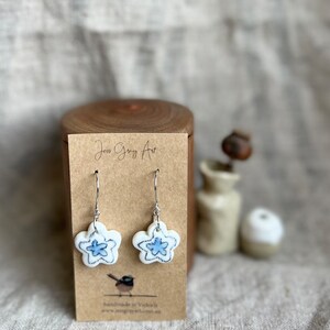 Blue flower drop earrings