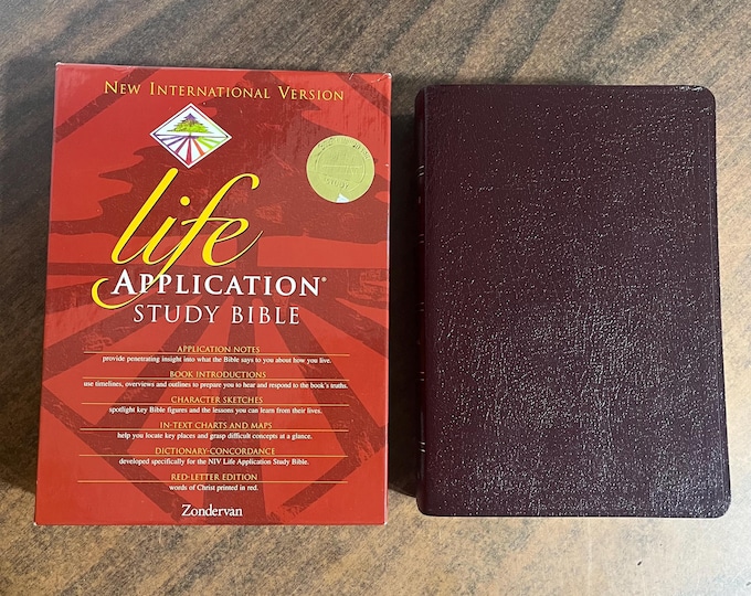 NIV 1984 Life Application Study Bible - Burgundy Bonded Leather - Out of Print NIV 0310919797