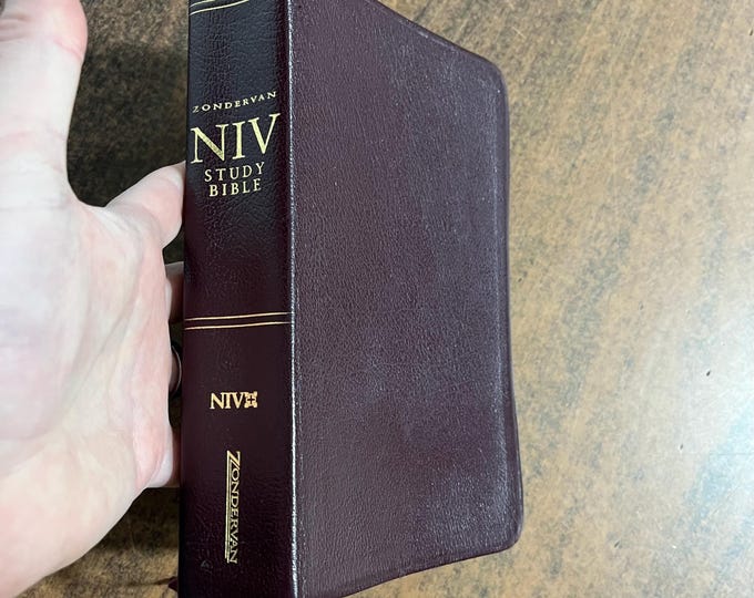 NIV 1984 Study Bible Personal Size - Burgundy Bonded Leather - Out of Print NIV, 2002 notes Printed in United States of America USA