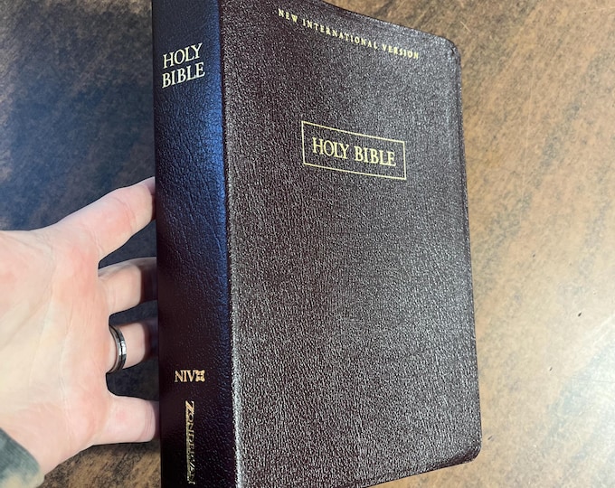 NIV 1984 Wide Margin Bible - Burgundy Bonded Leather - Out of Print NIV, Printed in United States of American USA - Single column 0310607868