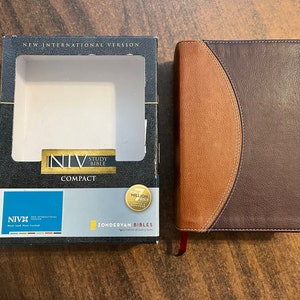 NIV 1984 Study Bible Compact Size - Tan / Burgundy DuoTone - Out of Print NIV, out of print niv bible 2008 study notes