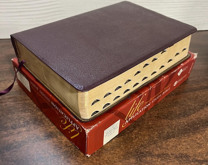NIV 1984 Life Application Study Bible Thumb Indexed - Burgundy Top Grain Genuine Leather - Out of Print NIV 84 Printed in USA 0310919894