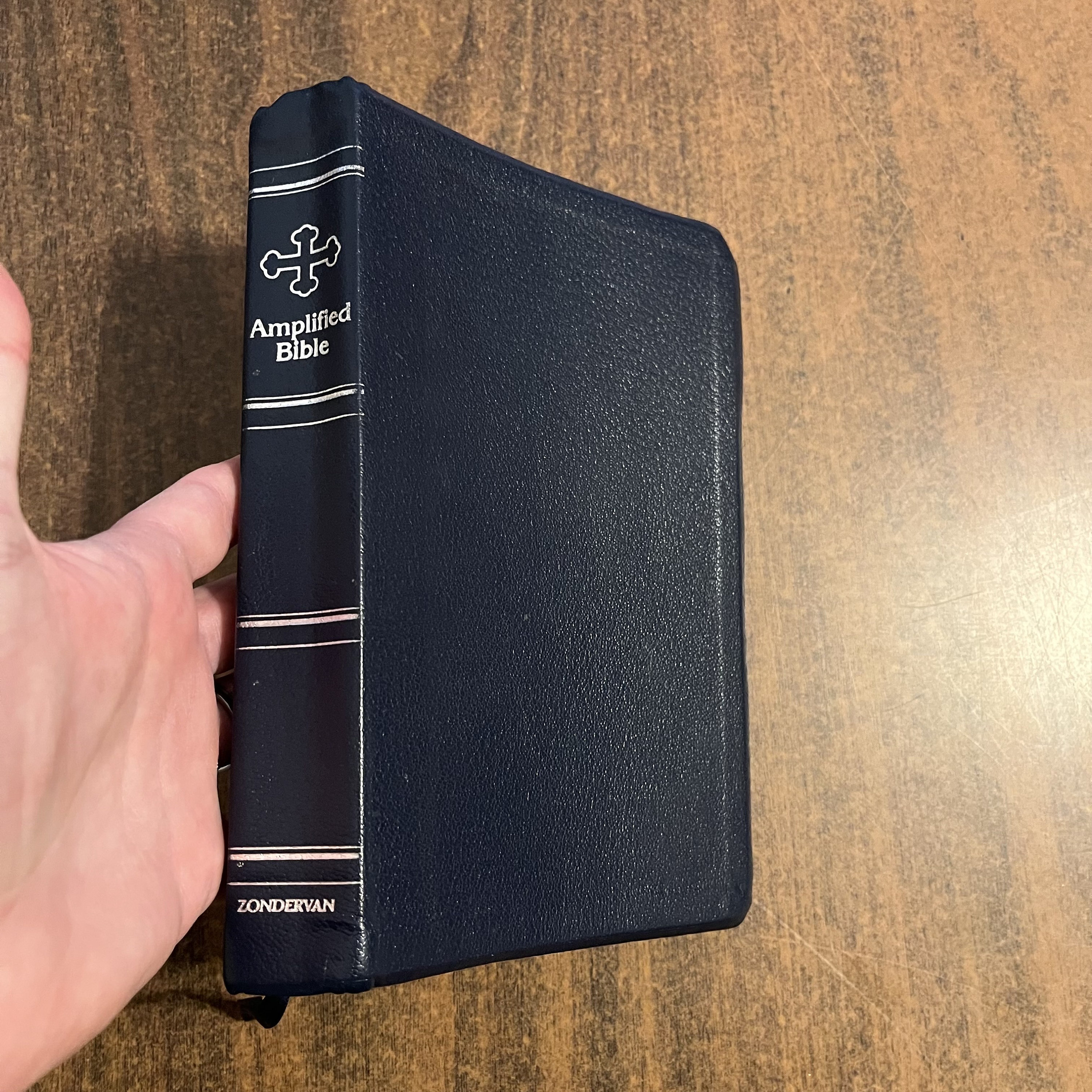 Amplified Classic 1987 Bible, Standard Size Navy Genuine Leather