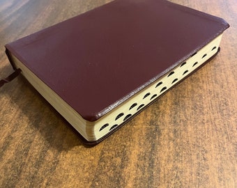 NIV 1984 Giant Print Reference Bible Thumb Indexed - Burgundy Bonded Leather - Out of Print NIV New International Version