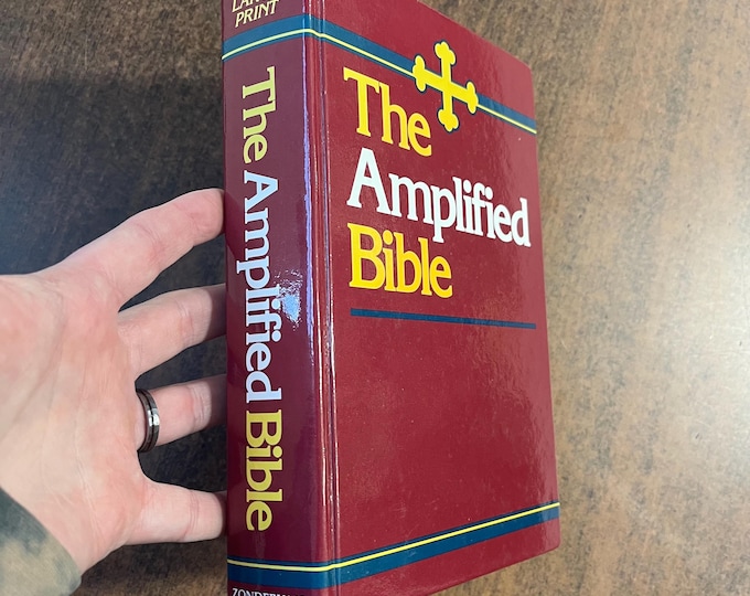 Amplified Classic 1987 Large Print Bible - Hardcover - out of print AMPC - 12 pt font - USA Printed in United States of America 0310951720