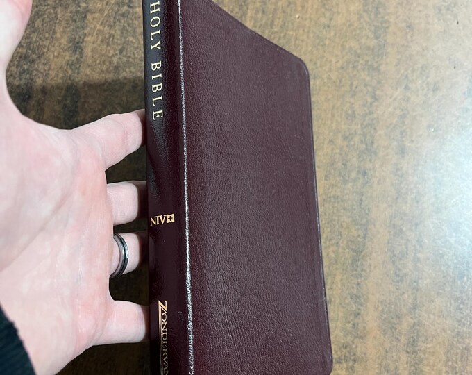 NIV 1984 Thinline Reference Bible - Burgundy Bonded Leather - Out of print NIV 84 - Center Column Reference