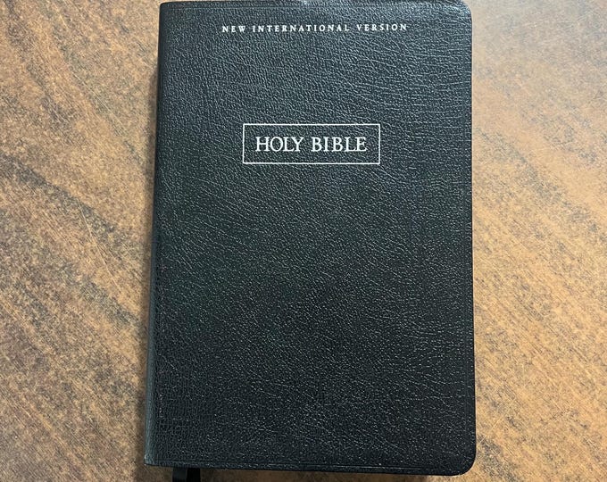 NIV 1984 Wide Margin Bible - Black Bonded Leather - Out of Print NIV, Printed in United States of American USA - Single column 0310607027