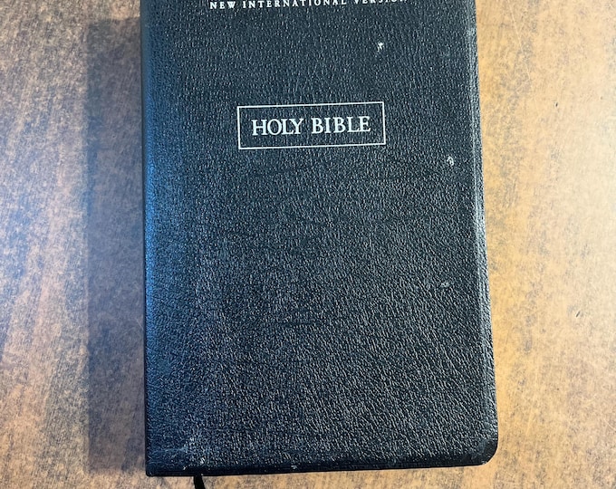 NIV 1984 Wide Margin Bible - Black Bonded Leather - Out of Print NIV, Printed in United States of American USA - Single column 0310607027