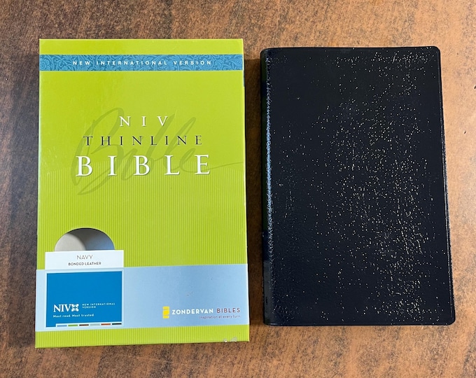 NIV 1984 Thinline Bible - Navy Bonded Leather - Out of Print NIV Edition 0310935687