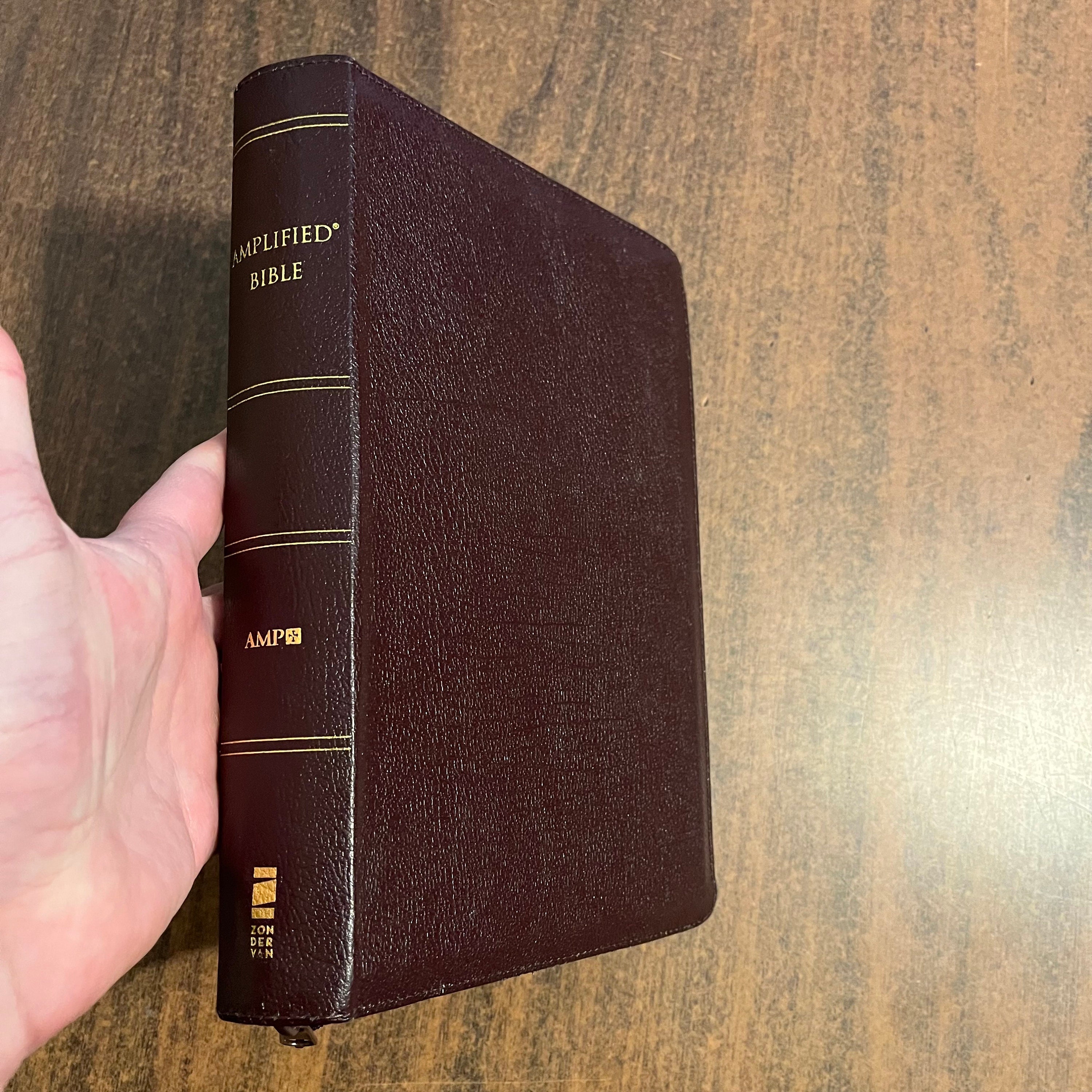 Amplified classic 1987 large print bible zippered edition burgundy