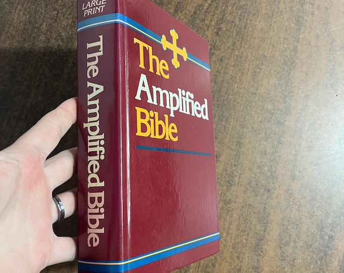 Amplified Classic 1987 Large Print Bible - Red Hardcover - out of print AMPC - 12 pt font - USA Printed in United States of America