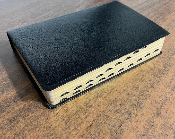 NIV 1984 Large Print Reference Bible Thumb Indexed - Black Bonded Leather - Out of Print NIV New International Version, printed in usa