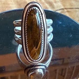 Alluring Native American Navajo Tigers Eye Sterling Silver Ring Alluring Native American Navajo Tigers Eye Sterling Silver Ring
