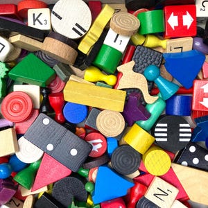40 wooden game parts, vintage tile mix, lot includes letters, pawns, scrabble letters, bulk board game pieces