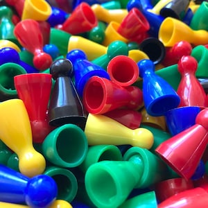 100 vintage plastic pawns, board game pieces, halma and ludo replacement game tokens, bulk pawns in different colors