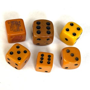 6 vintage bakelite dice, butterscotch catalin replacement dice for game playing